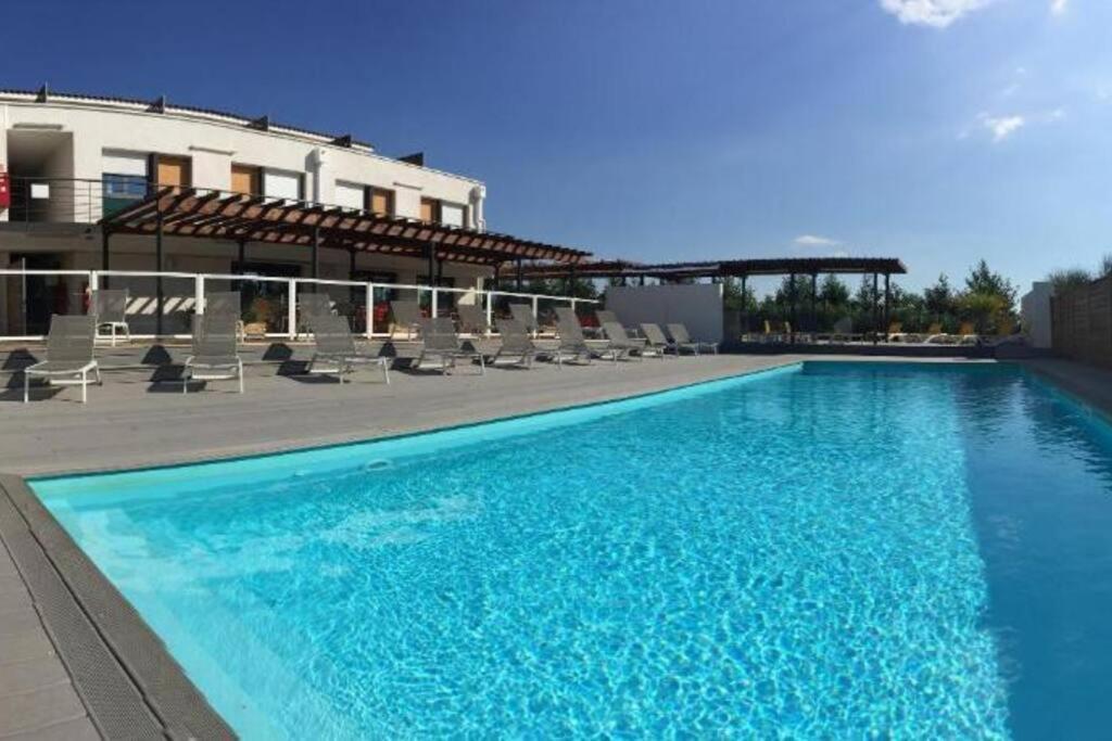 Éguilles 104 Douce Provence Au Calme Face A La Piscine 아파트 외부 사진
